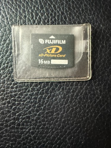 Scheda foto fujifilm 16mb - foto, xd